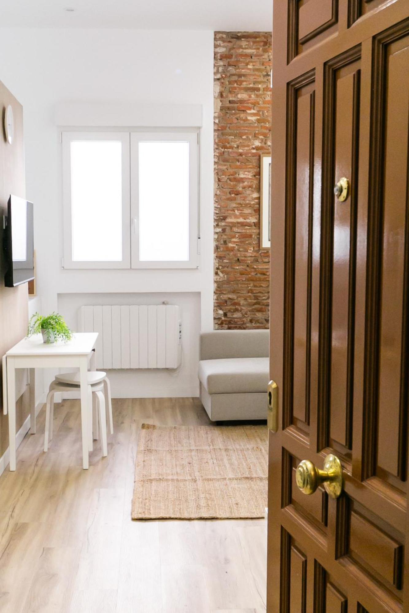 Confortable Y Practico Piso Reformado En Salamanca Appartement Madrid Buitenkant foto